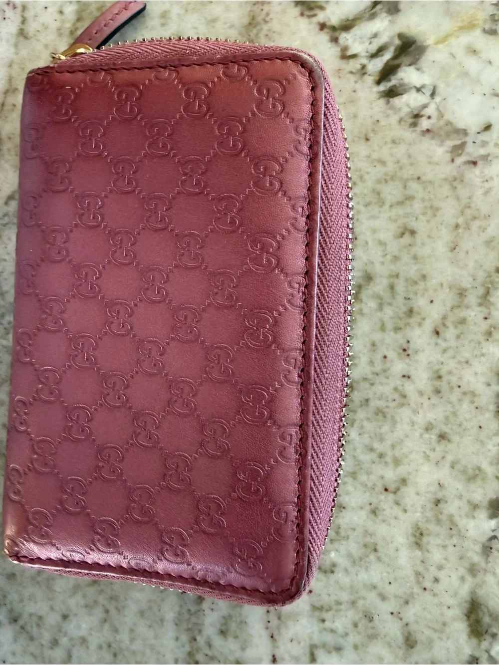 *** SOLD***Gucci Mauve Embossed GG Zip-Around Wallet EUC - Picture 6 of 6